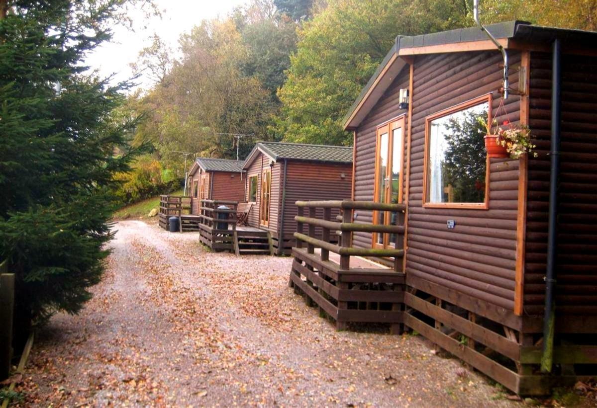 The Raddle Inn Log Cabins Croxden Kültér fotó